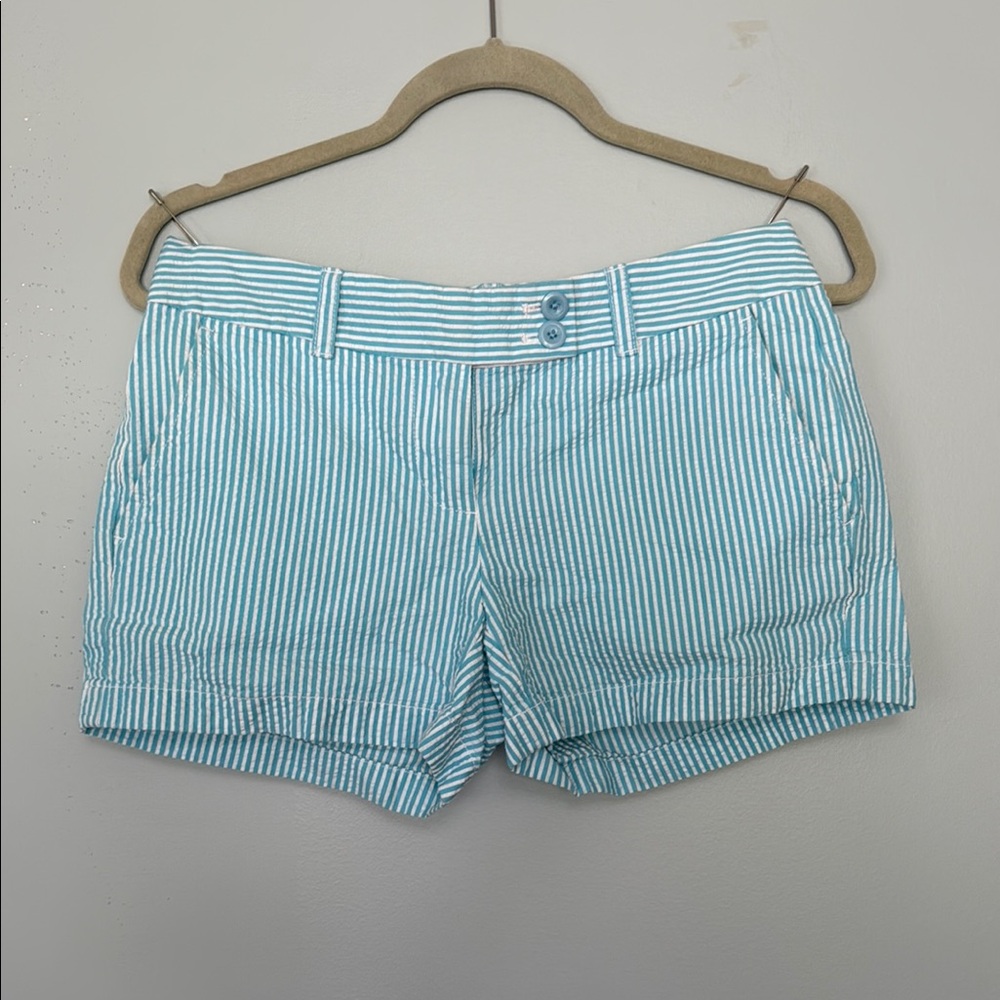 Vineyard Vines Shorts Size 0 Blue and White Bermuda Shorts